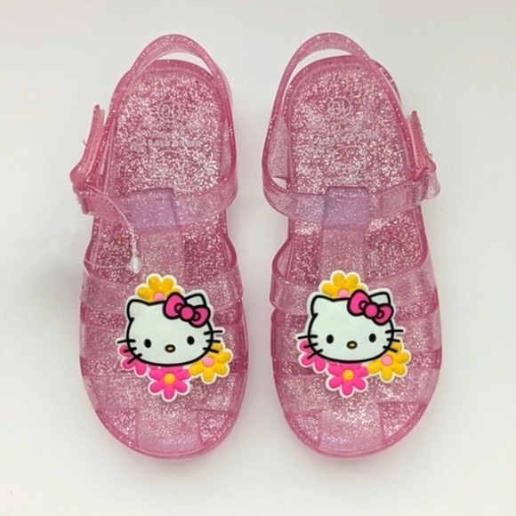 Hello Kitty Bundle - Tumbler, Lunch Bag and Jelly Sandals - Picture 15 of 16